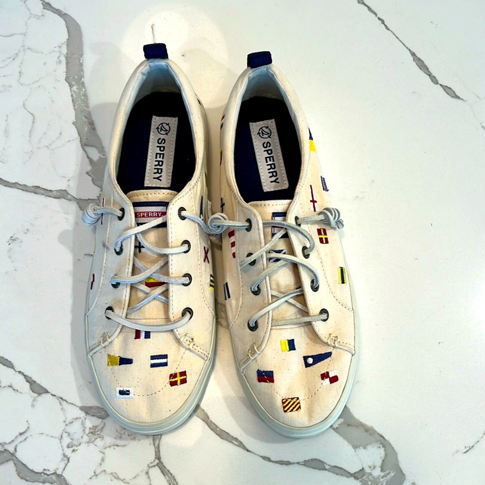Crest Vibe Nautical Flag Sneaker - Women’s Sz 9